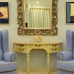 Hotell Alesahne Kamári