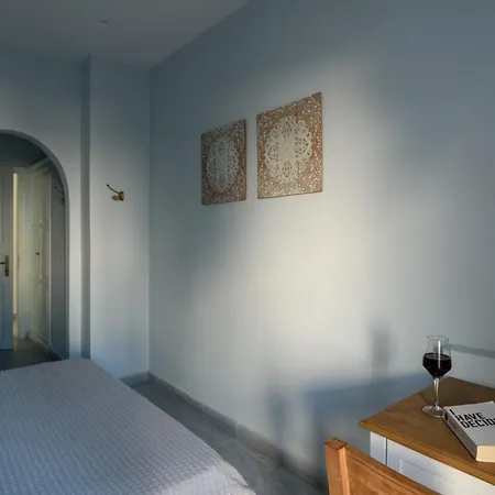 Отель Alesahne Камари