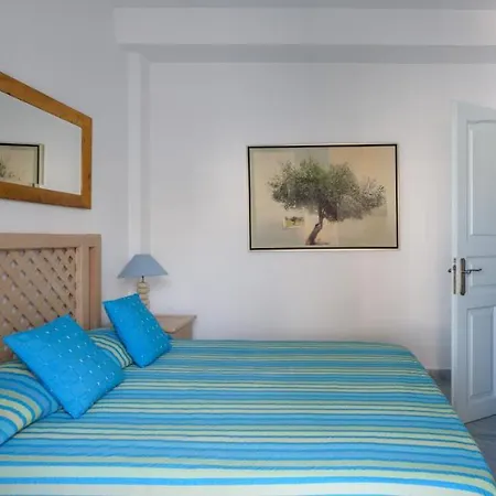 Отель Alesahne Камари