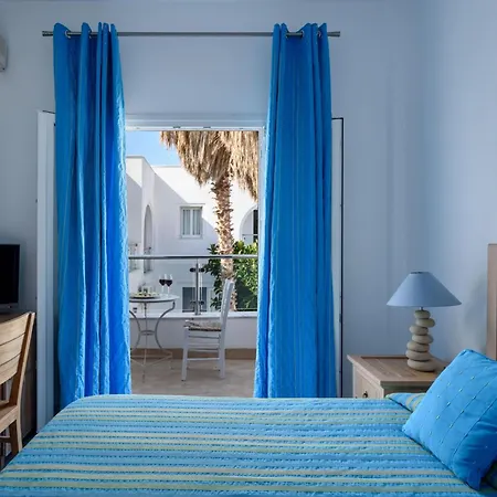Hotel Alesahne Kamári