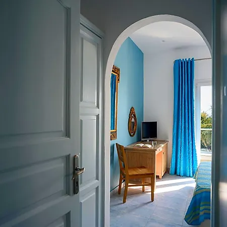 Hotell Alesahne Kamári