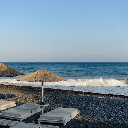 Alesahne Hotel Kamári